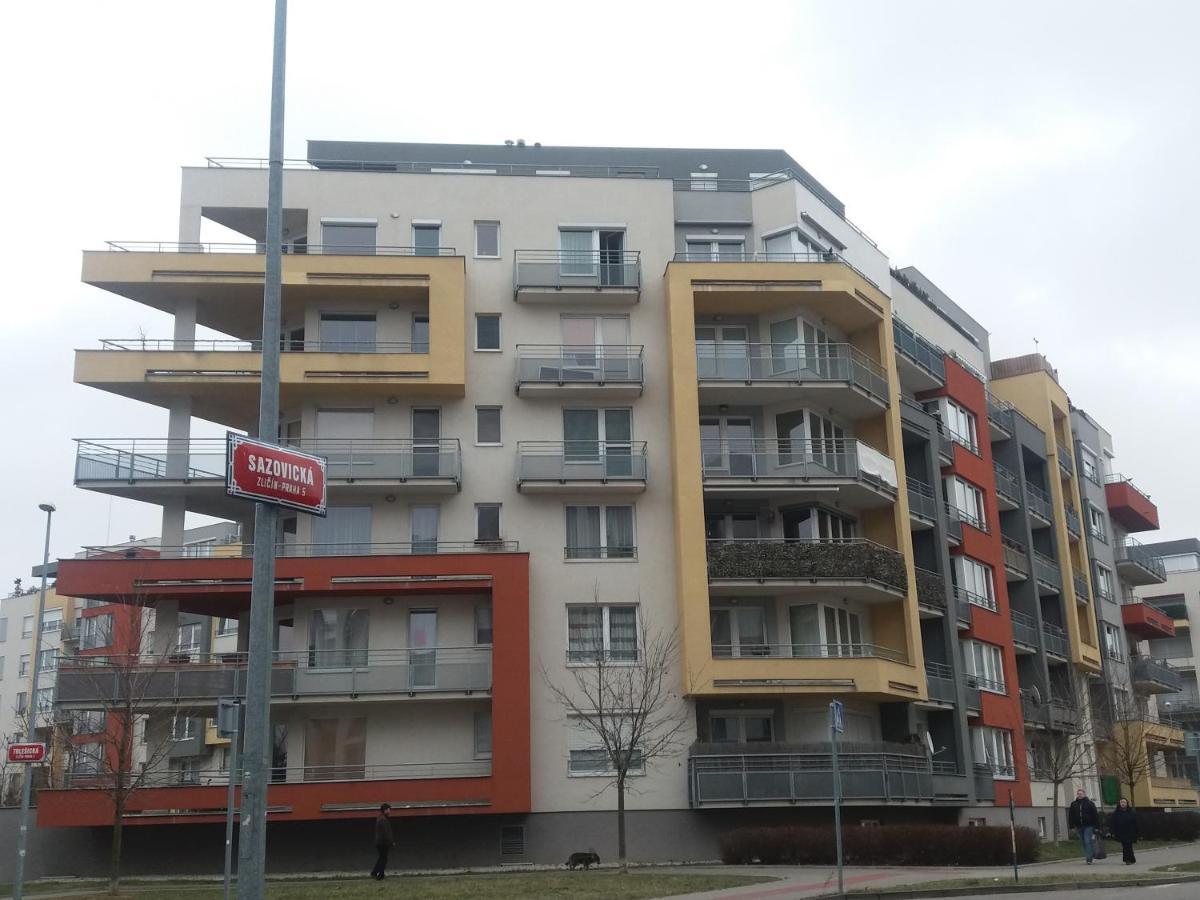 Ferienwohnung H+ Apartman Letiste Praha Exterior foto
